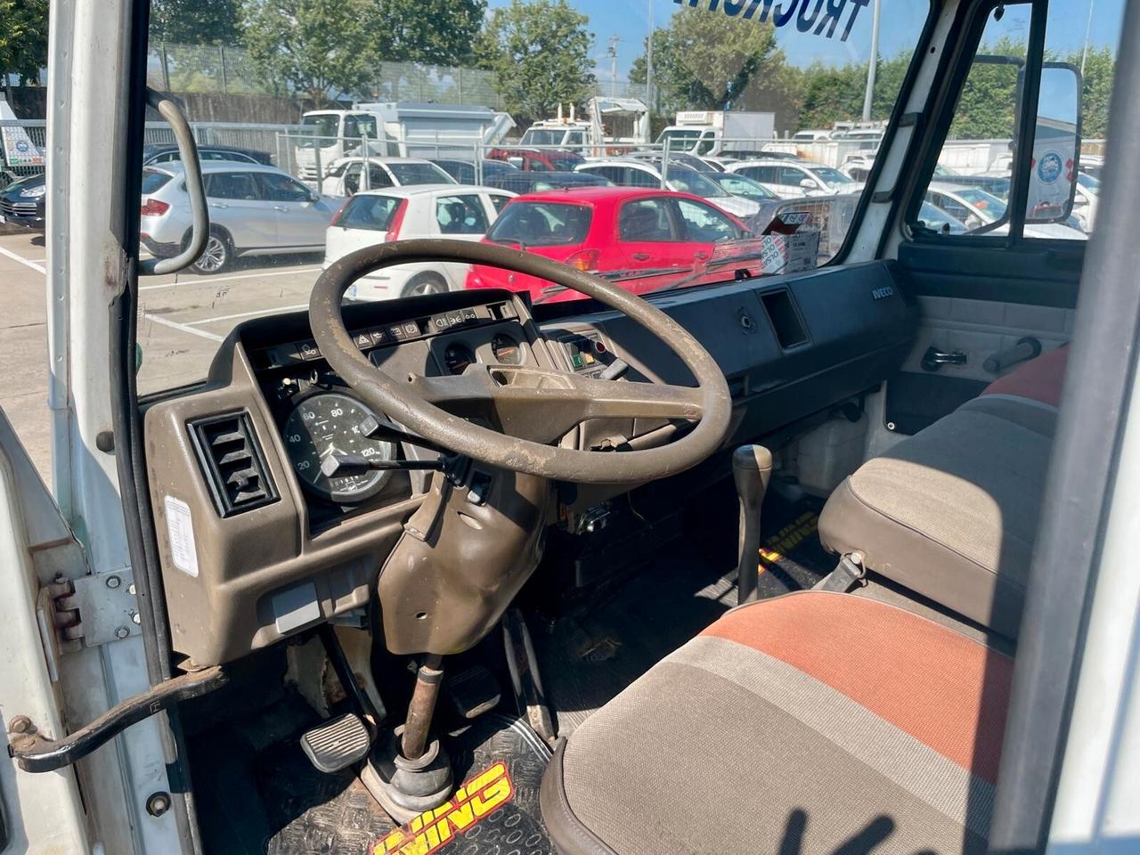 IVECO 109-14 RIBALTABILE + GRU CARICATRICE + POLIPO