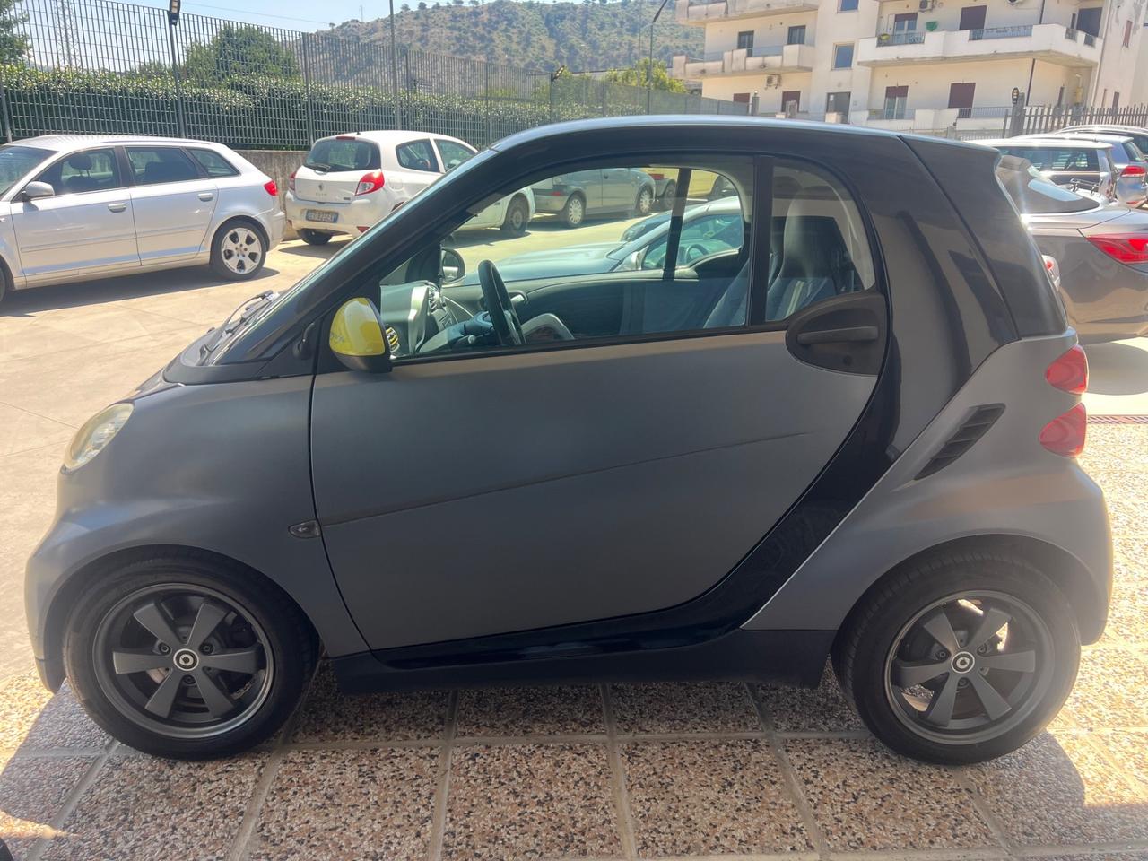 Smart ForTwo 1000 52 kW coupé limited two MHD