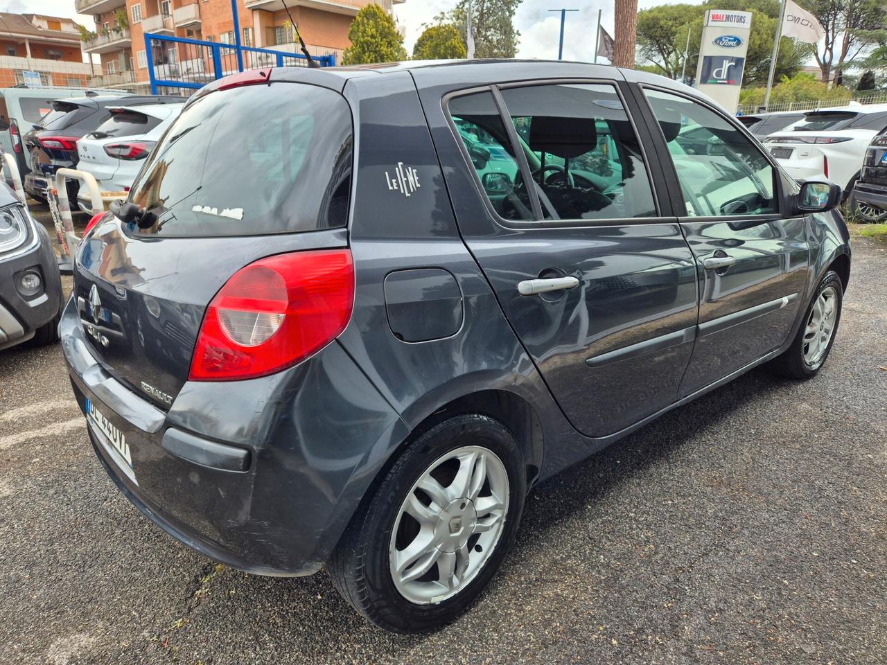 Renault Clio le iene 1.4 99cv GPL