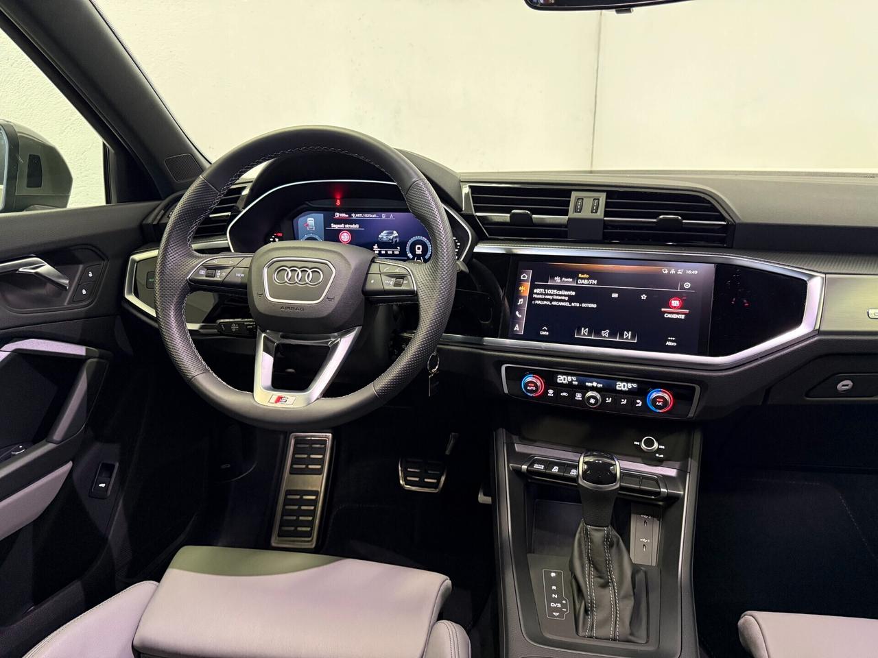Audi Q3 Sportback 40 2.0 Tfsi Edition S-Line Quattro S-Tronic ** SOLO 2.900 KM ** UFF. ITALIANA IN GARANZIA AUDI ** PREZZO REALE