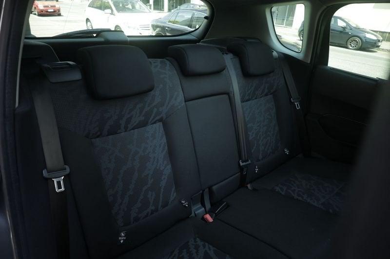 Peugeot 3008 Peugeot 3008 3008 1.6 hdi 8v Access (premium) 112cv ANNO 2010