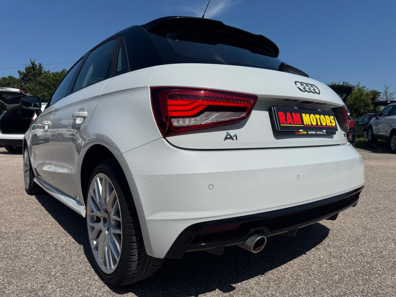 Audi A1 SPB 1.4 TDI S-LINE BI-COLOR NEOPATENTATI