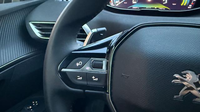 PEUGEOT 3008 HYBRID 180 e-EAT8 ALLURE PACK*24M.G.*