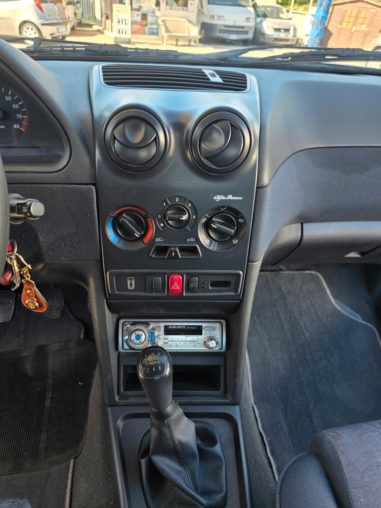 Alfa Romeo 146 1.4i 16V 103cv Twin Spark cat con 138.000km