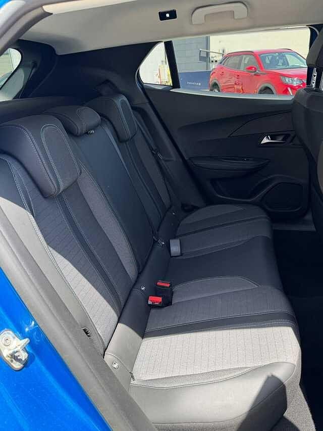 Peugeot 2008 BlueHDi 110 S&S Allure Pack