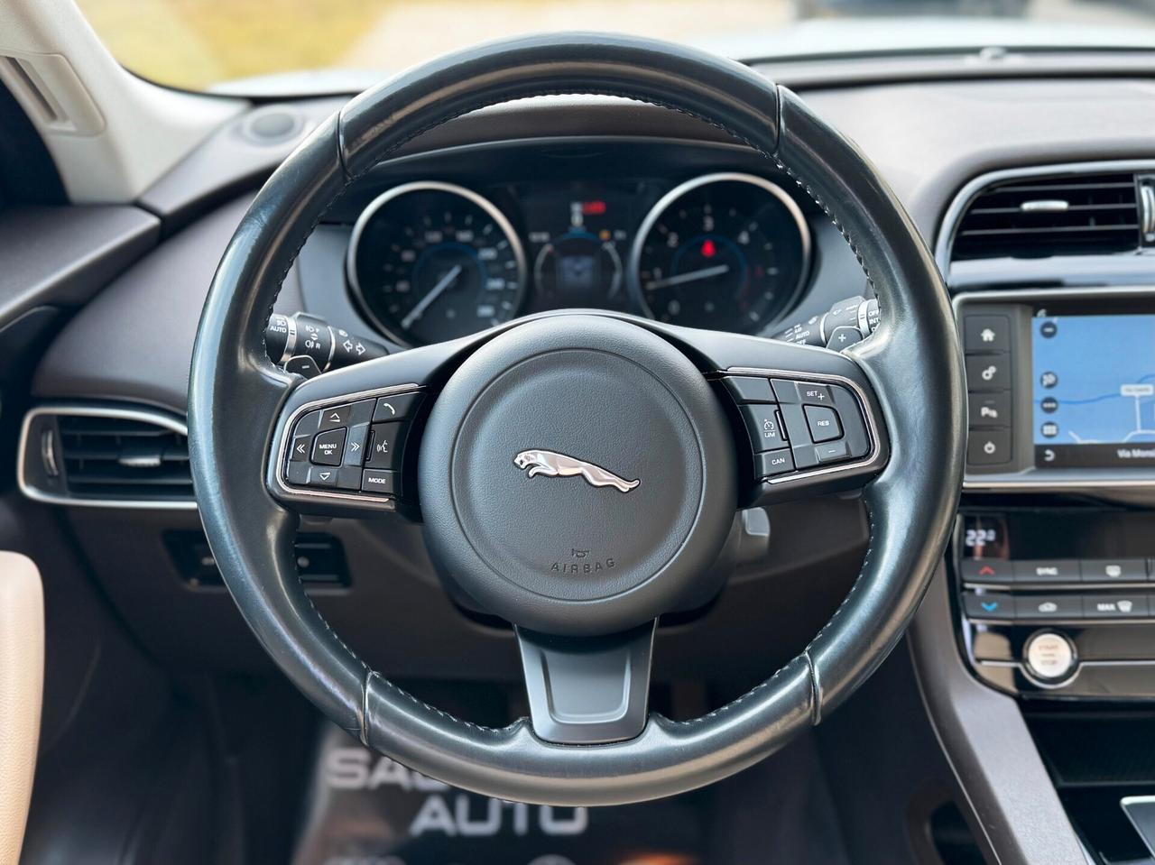 Jaguar F-Pace 2.0 Prestige AWD 180cv