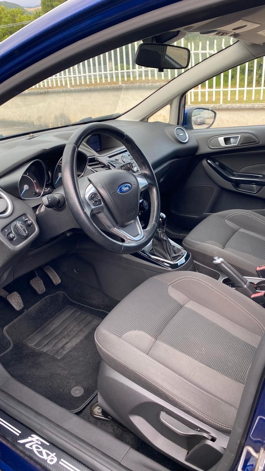 Ford Fiesta 1.5 TDCi 75CV 5 porte Titanium