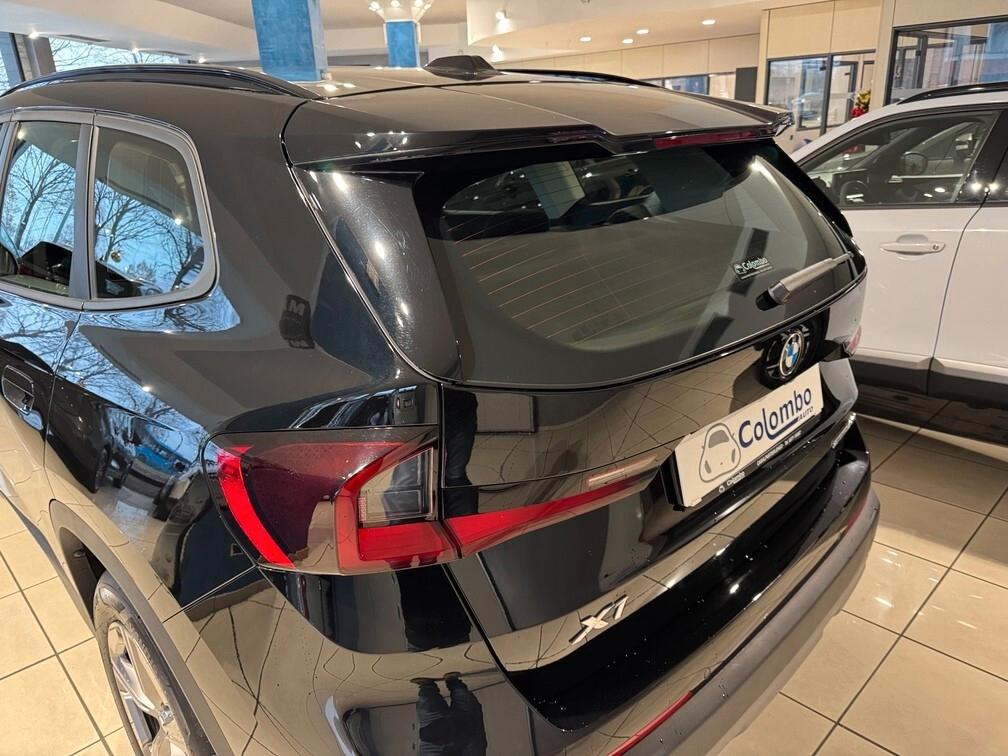 BMW X1 20i mhev 48V Advanced auto Led 17"