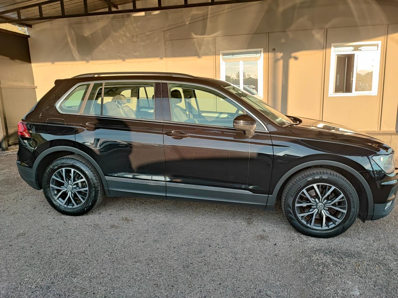 Volkswagen Tiguan 2.0 TDI SCR DSG 4MOTION Advanced BMT