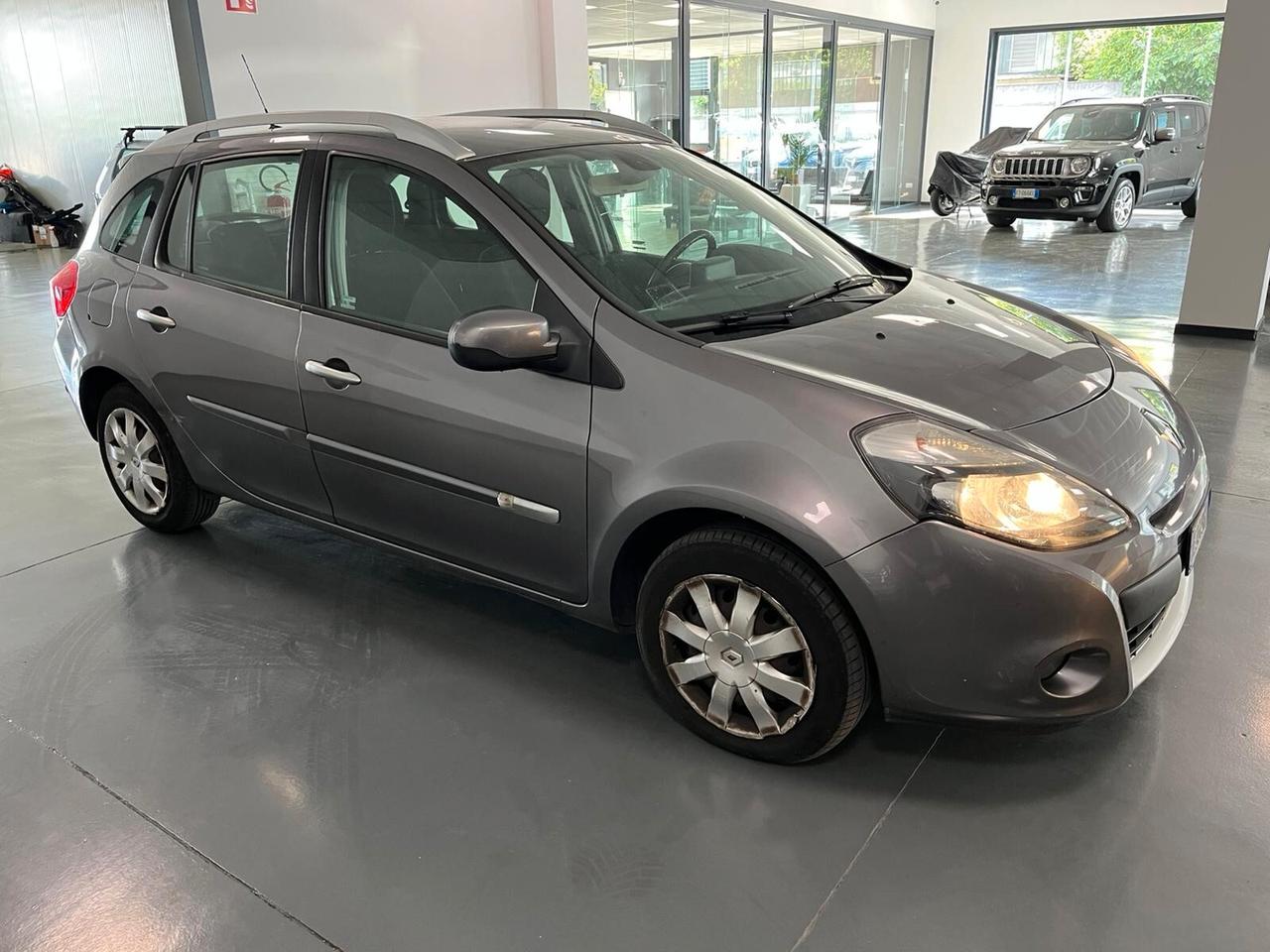 Renault Clio 1.2 16V SporTour Dynamique