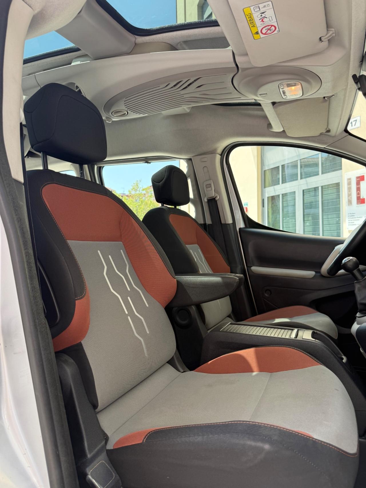 Peugeot Partner Tepee BlueHDi 100 Outdoor Style
