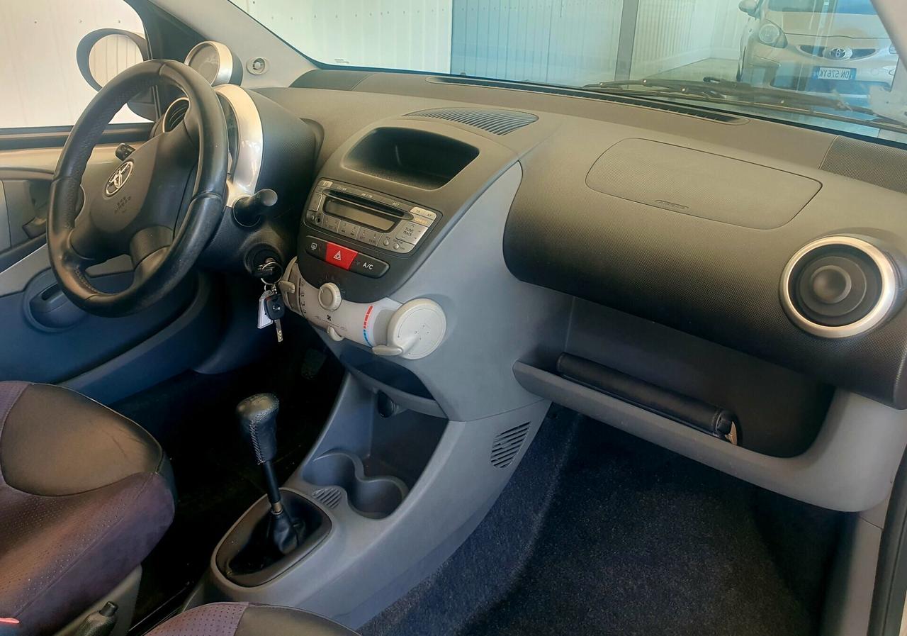 Toyota Aygo 1.0 BENZ. 5 porte - 2008 - KM. 76.000