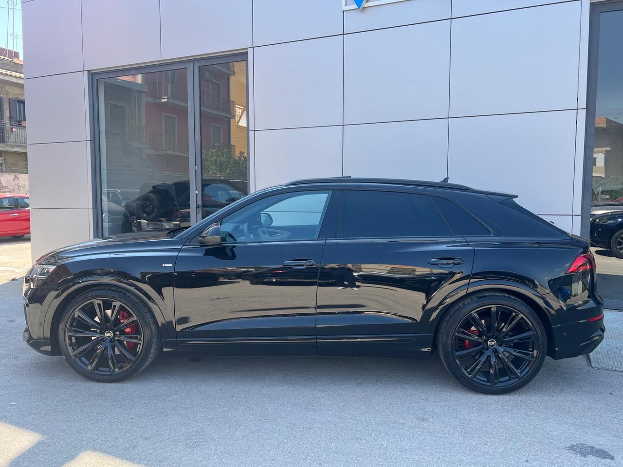 Audi Q8 50 TDI S-Line possibilità noleggio no scoring