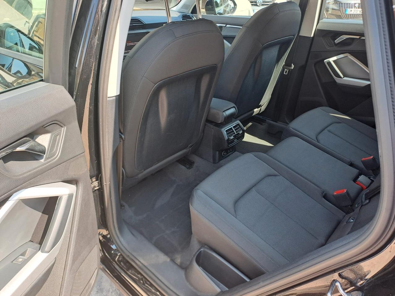 Audi Q3 35 TDI S tronic Business