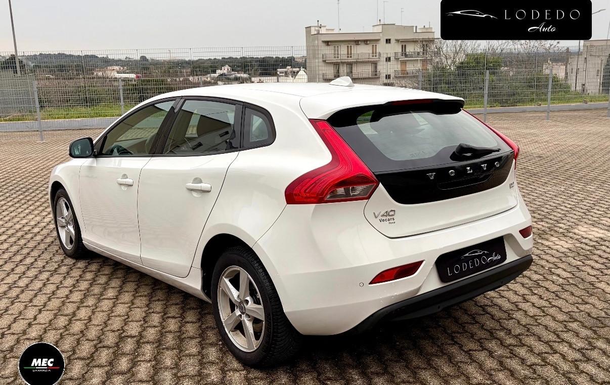 Volvo V40 D2 1.6 Momentum - 2013