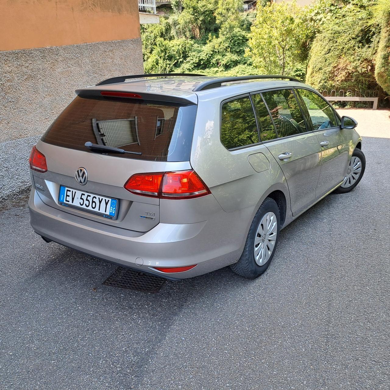 Golf 7 Tsi 1.2 Adatta neopatentati - Tenuta bene