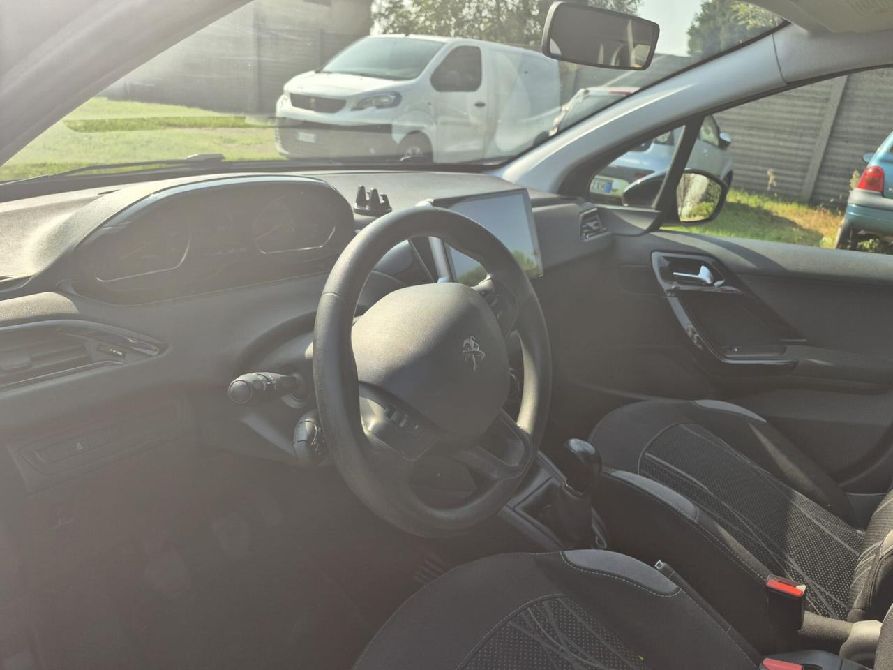 Peugeot 208 1.2 DISTRIBUZIONE NUOVA