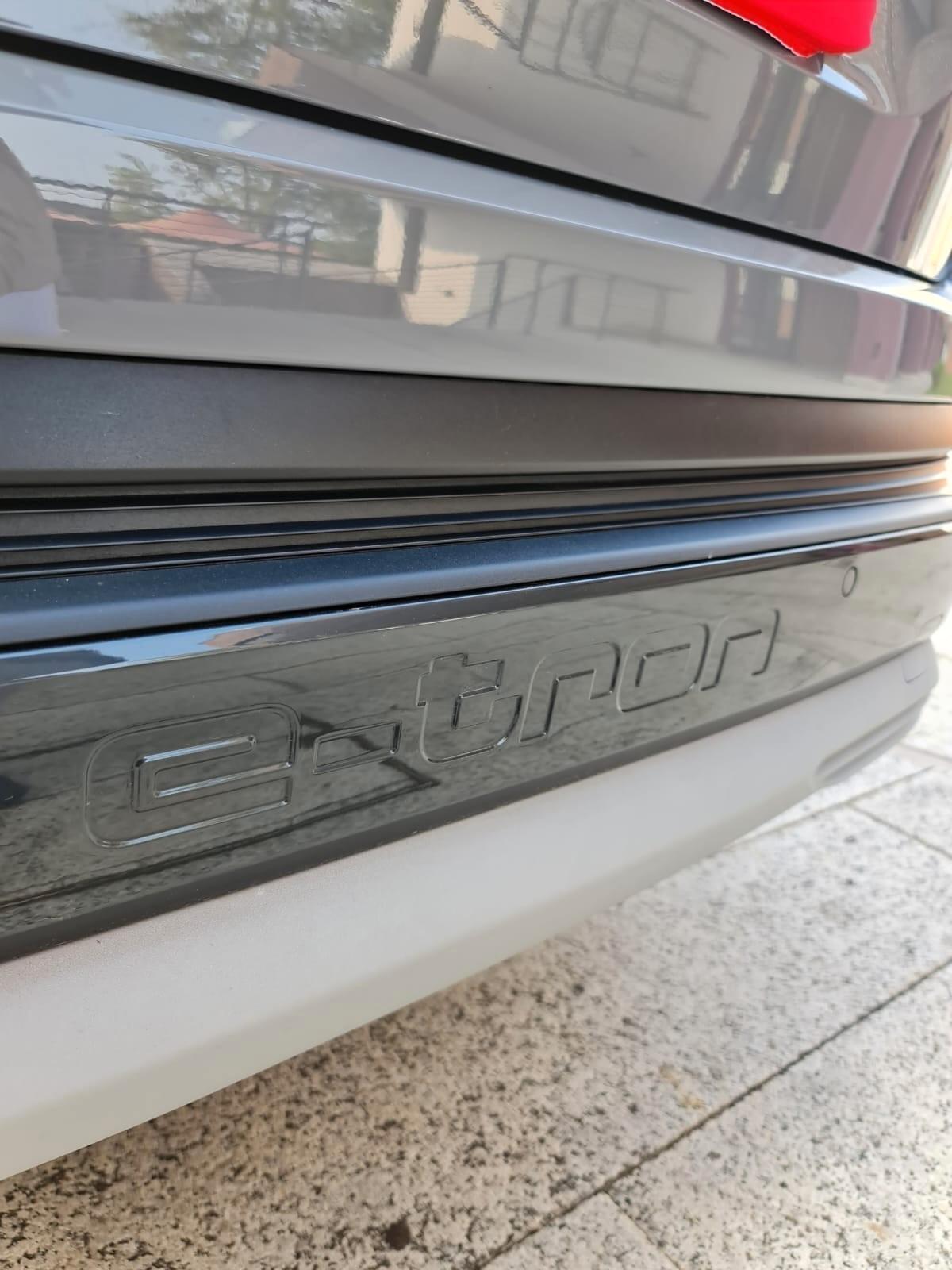 Audi Q4 40 e-tron Business Advanced