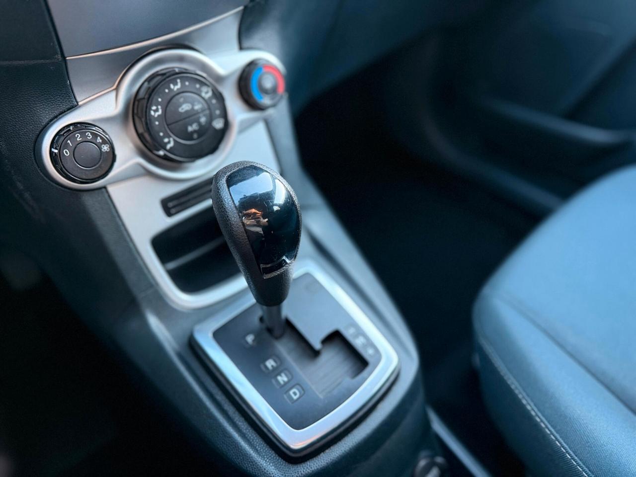 Ford Fiesta 1.4 96CV Automatica Titanium