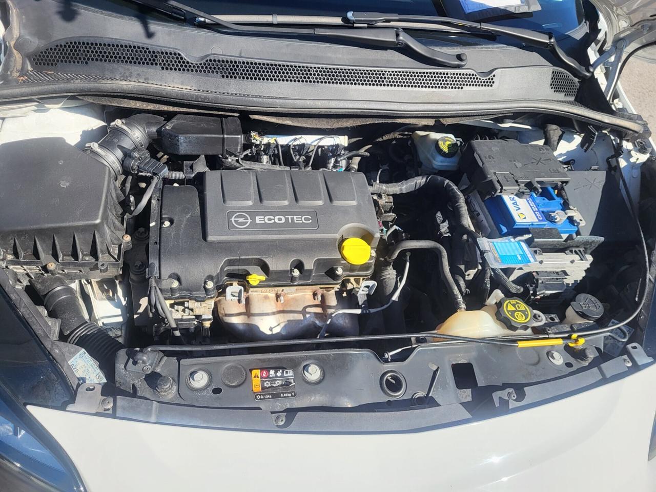 OPEL CORSA 1,4 GPL-UNICA PROPR-3 REVISIONI-EURO 6
