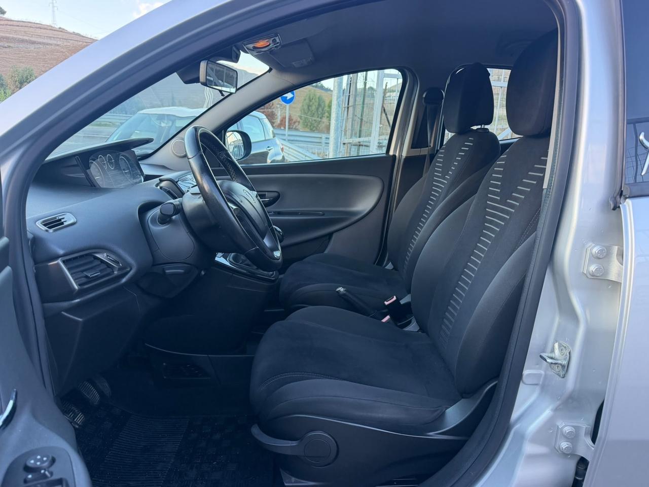 Lancia Ypsilon 1.3 multijet 95 cv