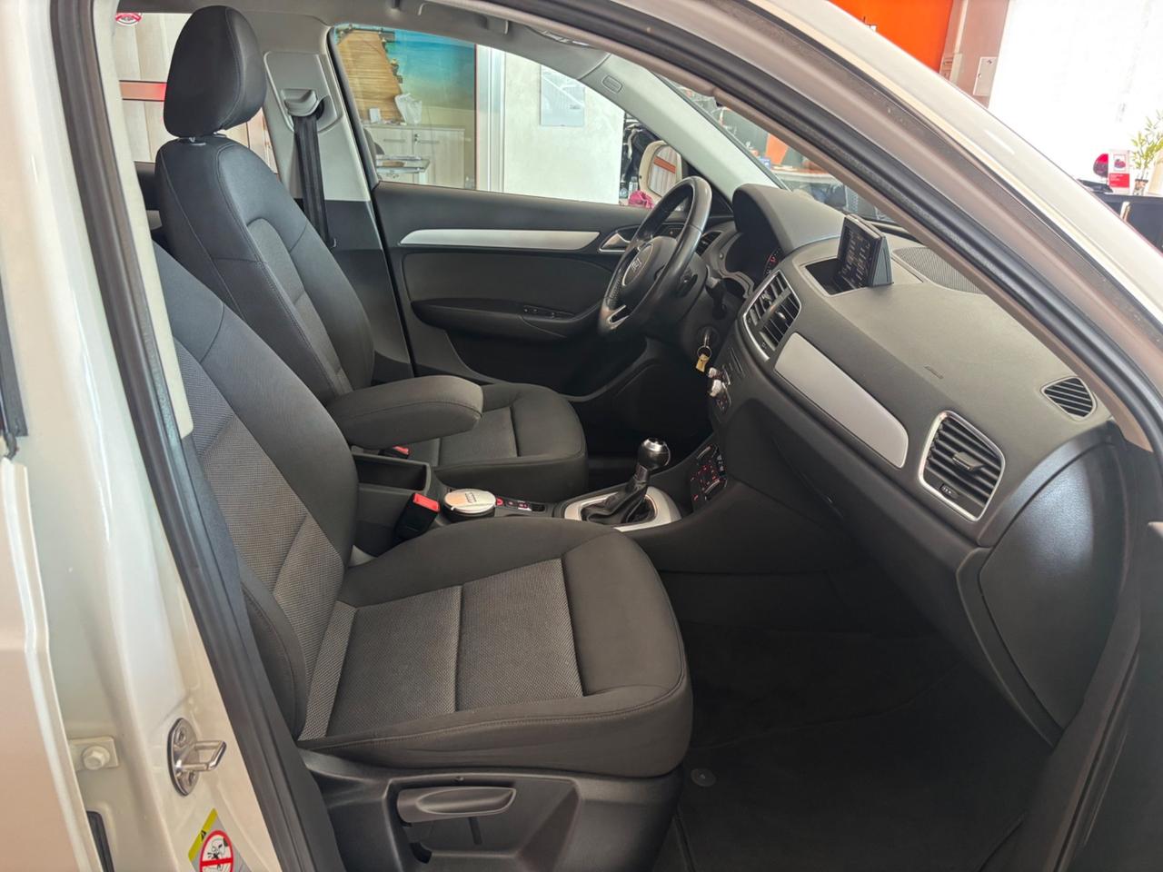 Audi Q3 2.0 TDI 120 CV Sport xeno navi automatica