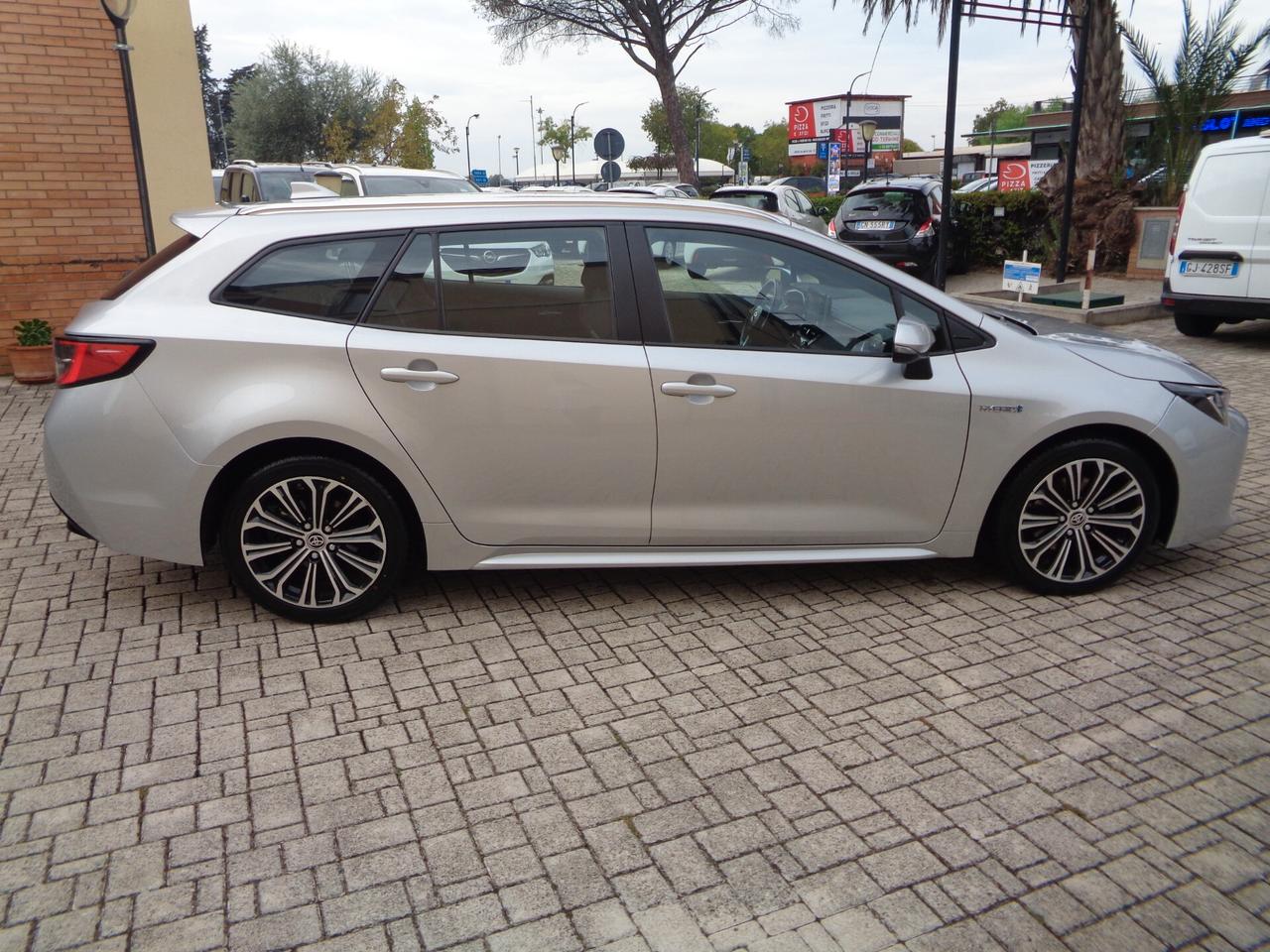 Toyota Corolla Touring Sports 2.0 Hybrid Business NESSUN VINCOLO DI FINANZIAMENTO
