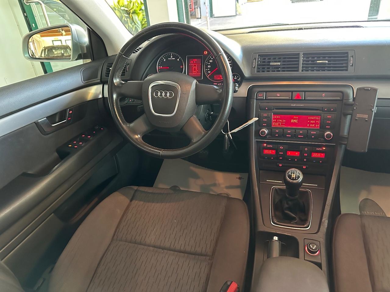 Audi A4 2.0 16V TDI S Line