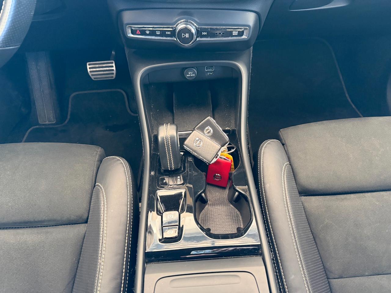 Volvo XC40 AWD R-Design