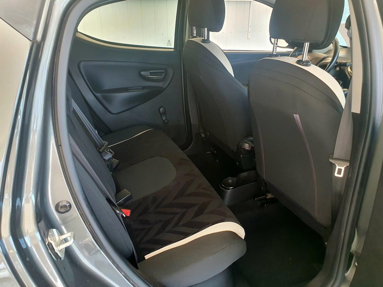 Lancia Ypsilon 1.2 BENZ. - 2017 - KM. 111.000