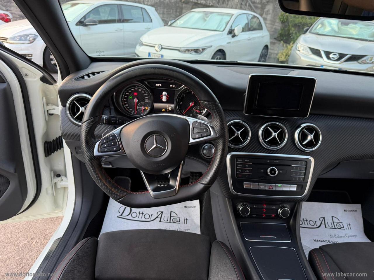 MERCEDES-BENZ A 200 d Automatic 4Matic Premium