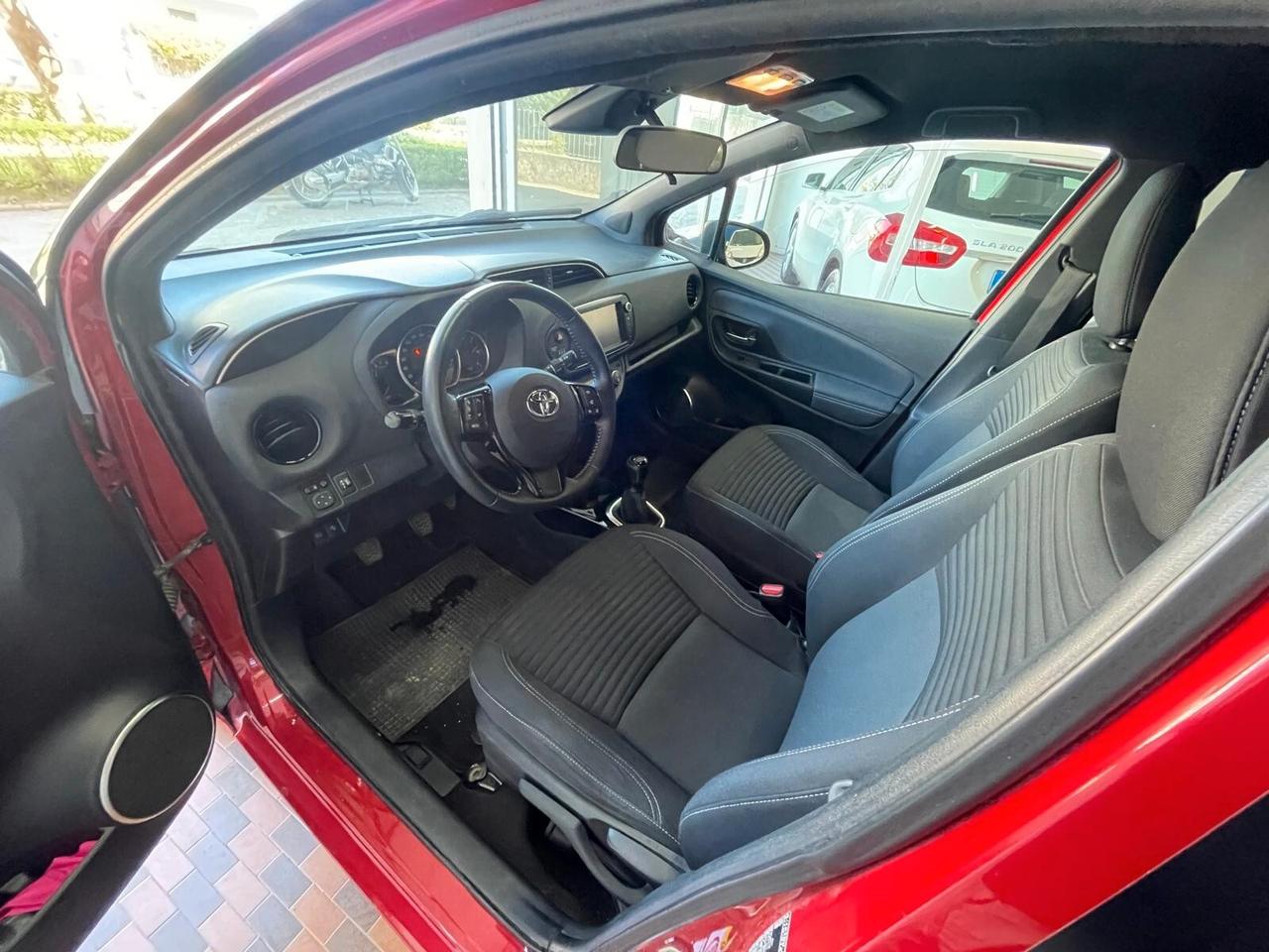 Toyota Yaris 1.0 5 porte Lounge