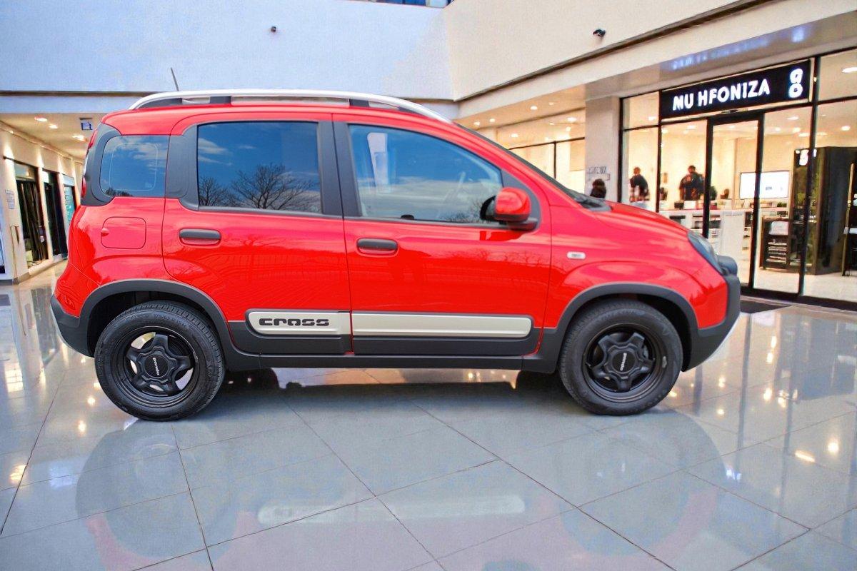 FIAT Panda 1.0 FireFly S&S Hybrid City Cross