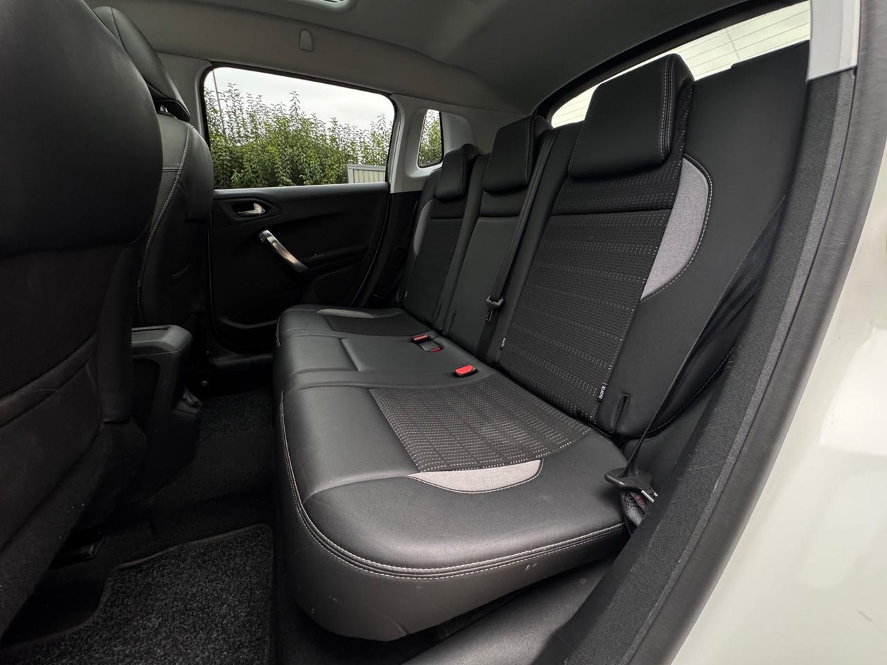 Peugeot 2008 1.6 e-HDi 92 CV Stop&Start Active