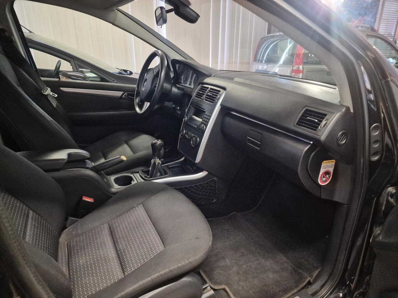 Mercedes-benz B 180 CDI Premuim