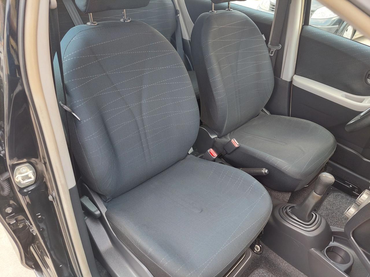 Toyota Yaris 1.4 D-4D 5 porte Sol PERFETTA