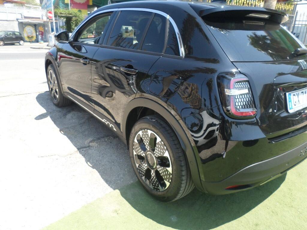 Fiat 600 Hybrid 100 CV DCT MHEV La Prima