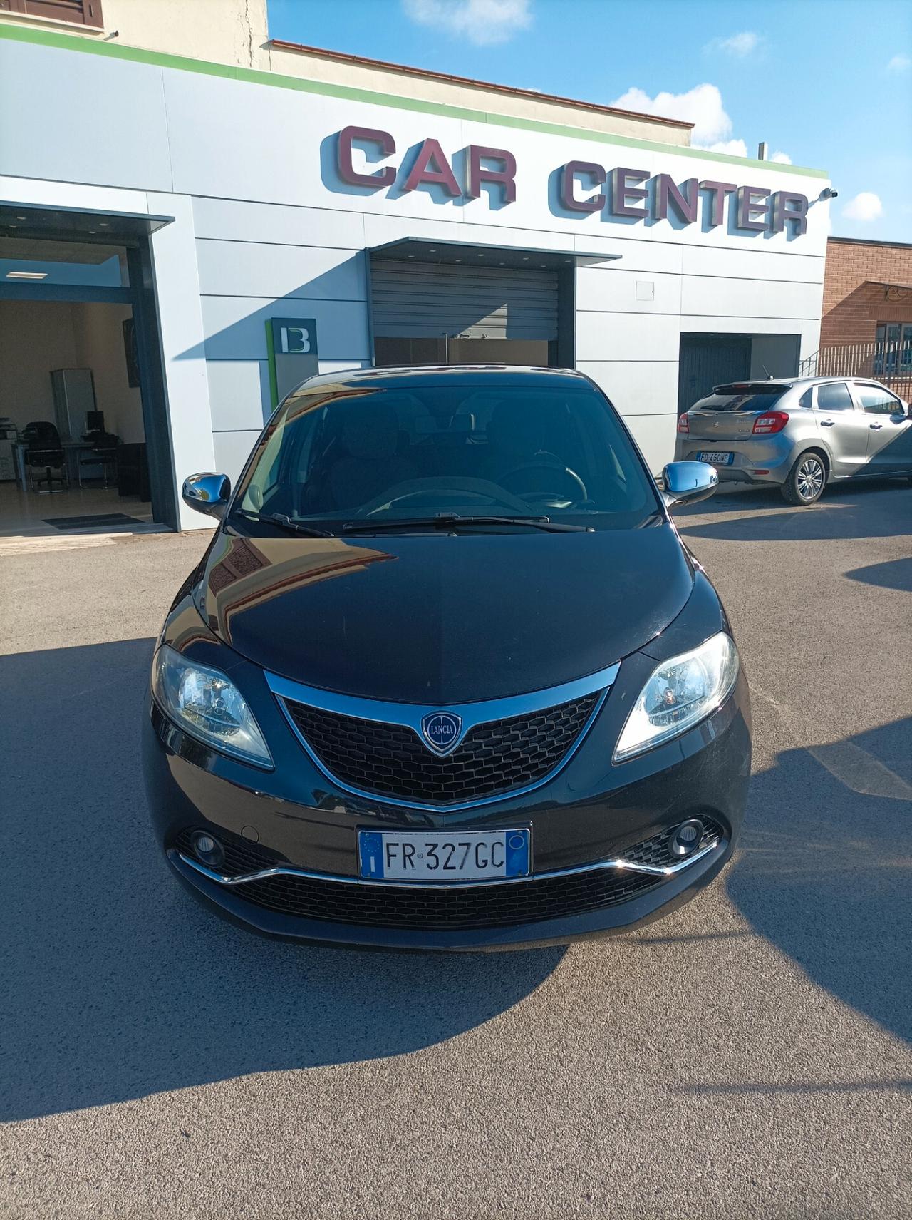 Lancia Ypsilon 1.2 69 CV 5 porte GPL Ecochic Gold