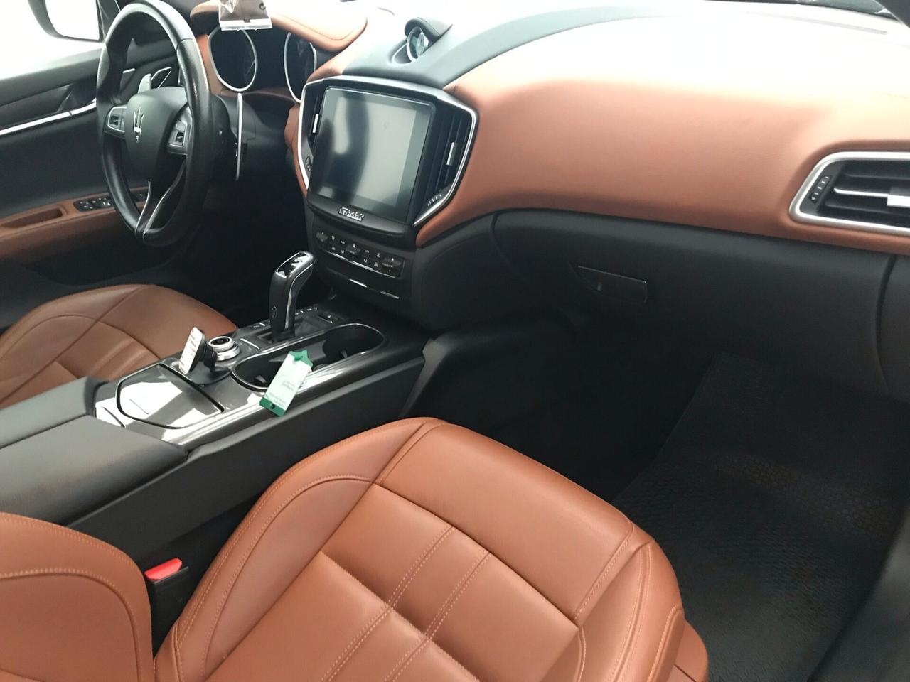 Maserati Ghibli V6 Diesel 250CV Gransport 12/2020