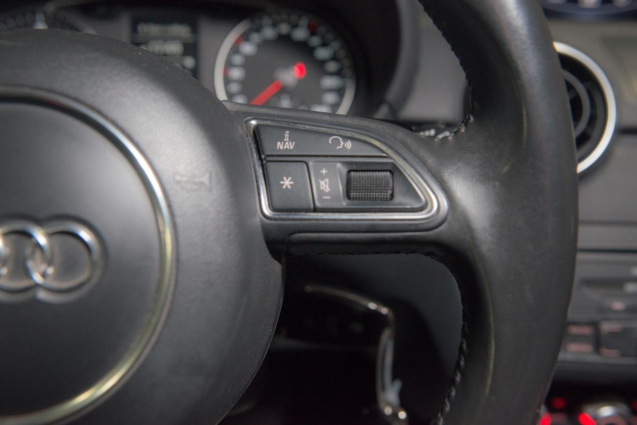 AUDI A1 SPORTBACK 1.6 TDI 90CV AMBITION S/TRONIC OK NEOPATENTATI