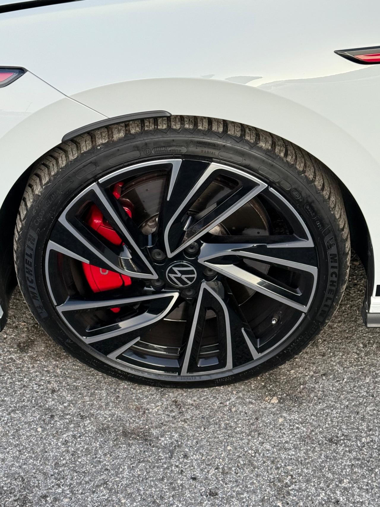 Golf GTI 2.0 300 cv-club sport -unipro-rate