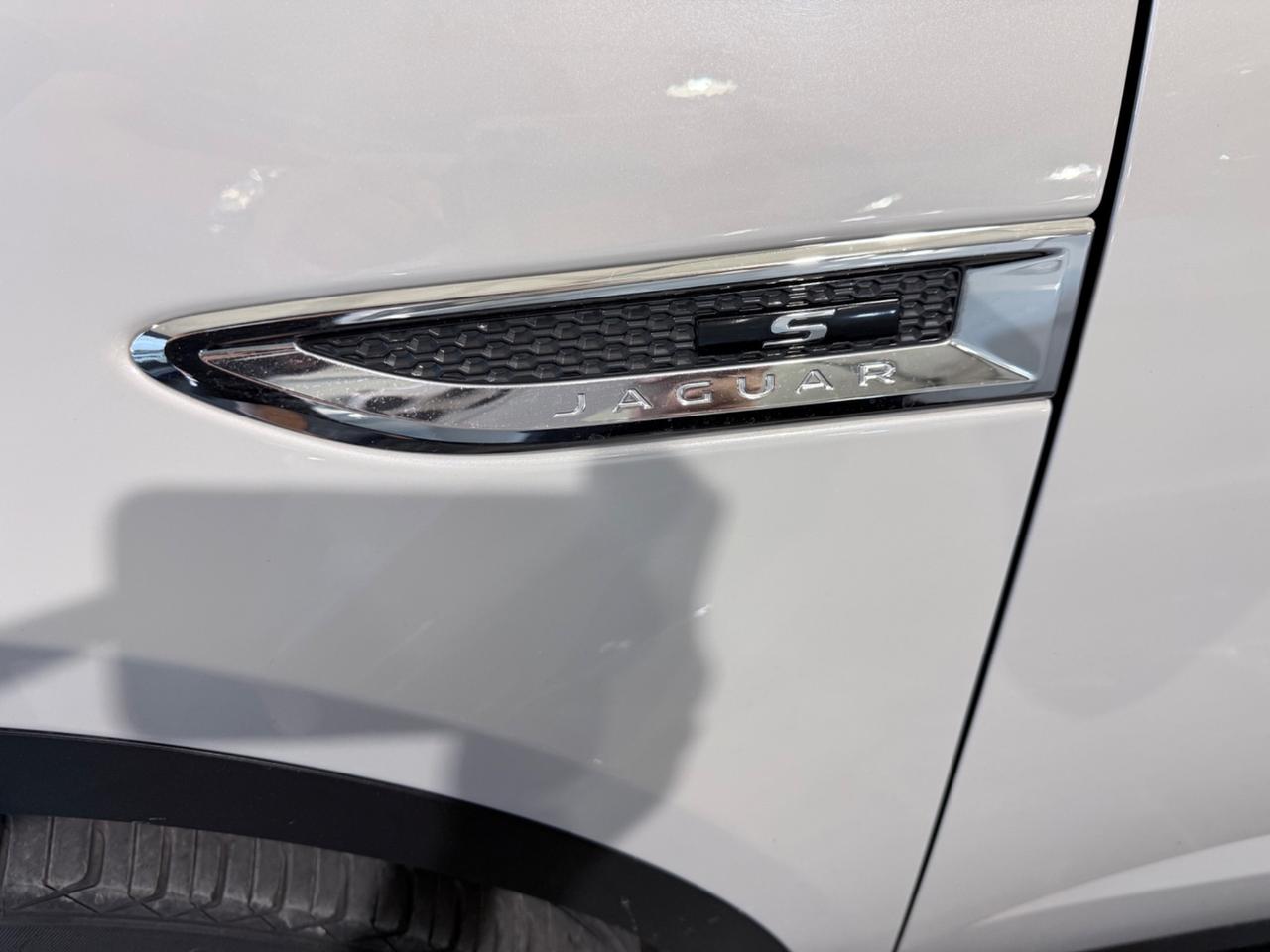 Jaguar E-Pace 2.0D 150 CV R-Dynamic S
