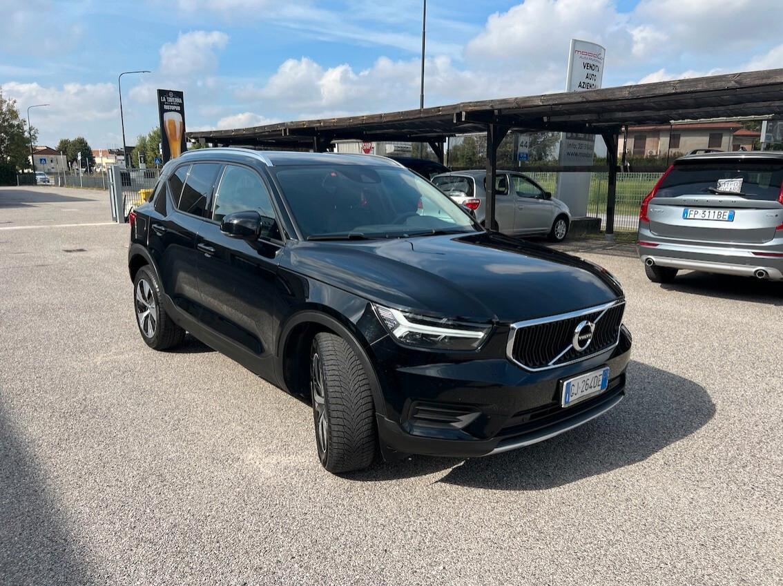 Volvo XC40 1.5 t2 Momentum Pro auto NAVI PELLE FARI LED FULL
