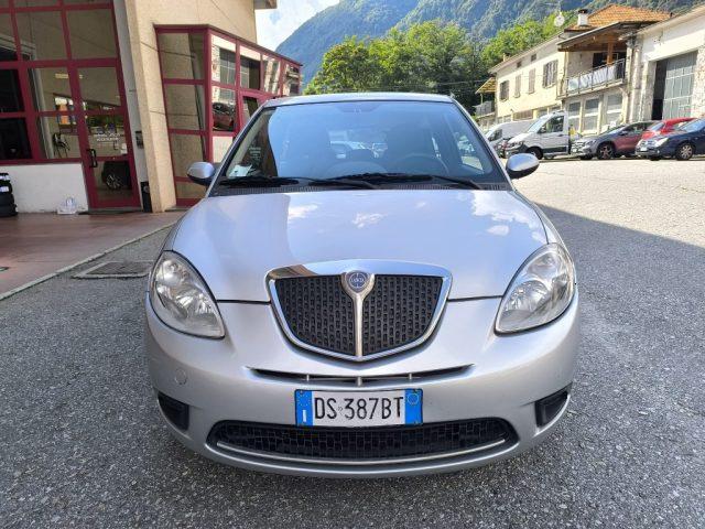 LANCIA Ypsilon 1.2 ADATTA A NEOPATENATI