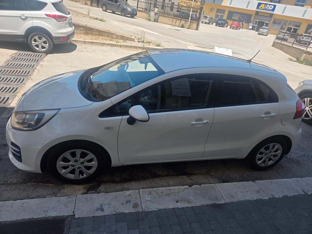 KIA RIO 1.2 BENZINA 83 CV ANNO 2016 KM 110000 CERTIF