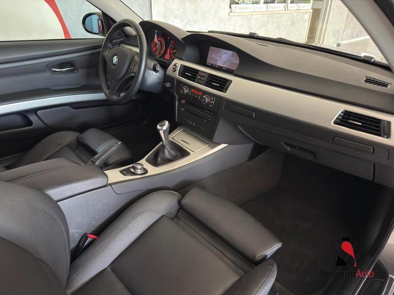 BMW 330 xi Coupe Attiva