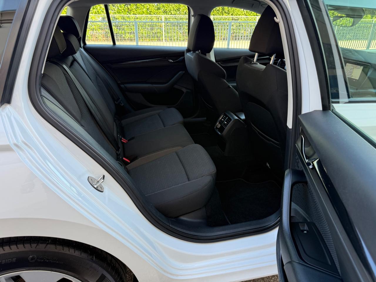 Skoda Octavia 2.0 TDI EVO SCR 150 CV DSG Wagon Executive