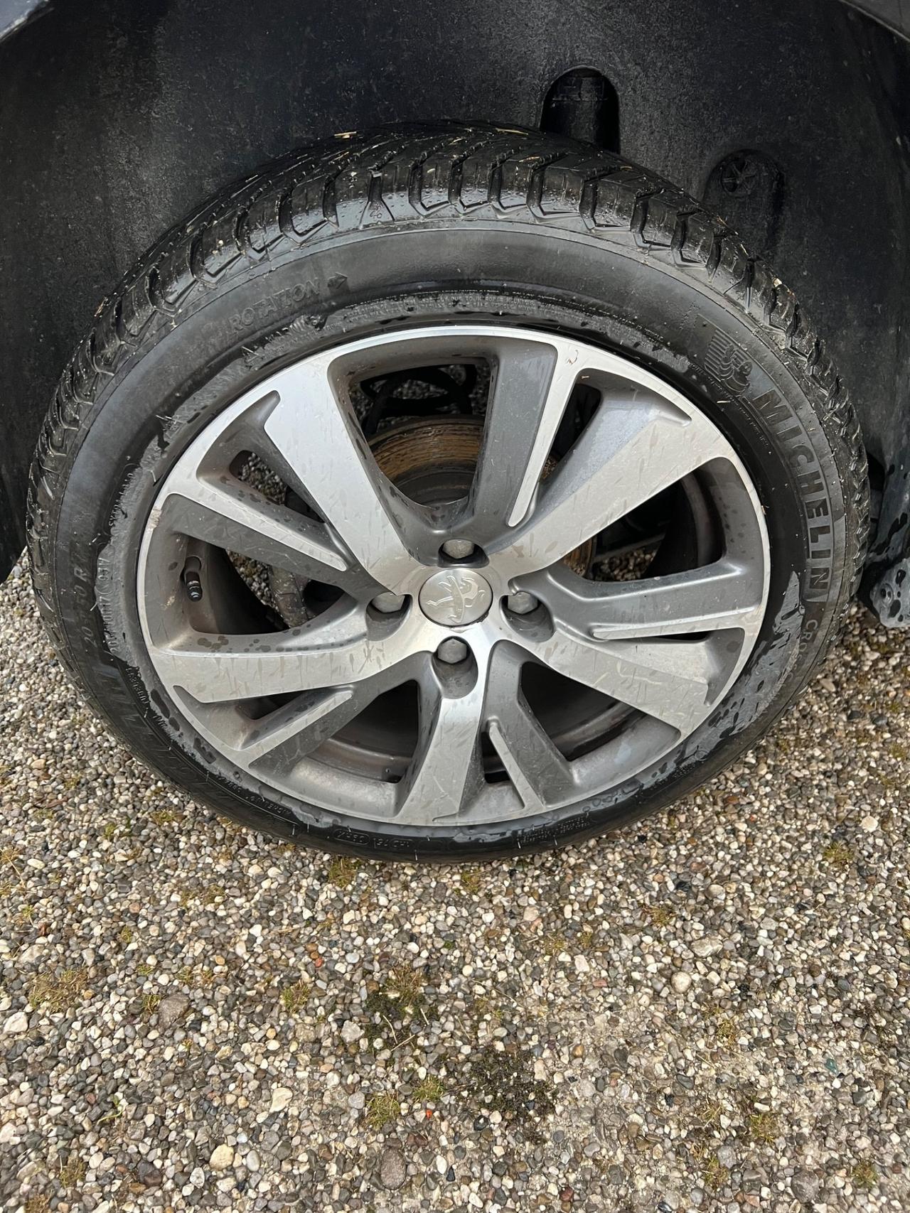 Peugeot 2008 BlueHDi 100 Black Matt