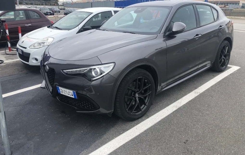 Alfa Romeo Stelvio 2.2 Turbodiesel 210Cv AT8 Q4 Veloce