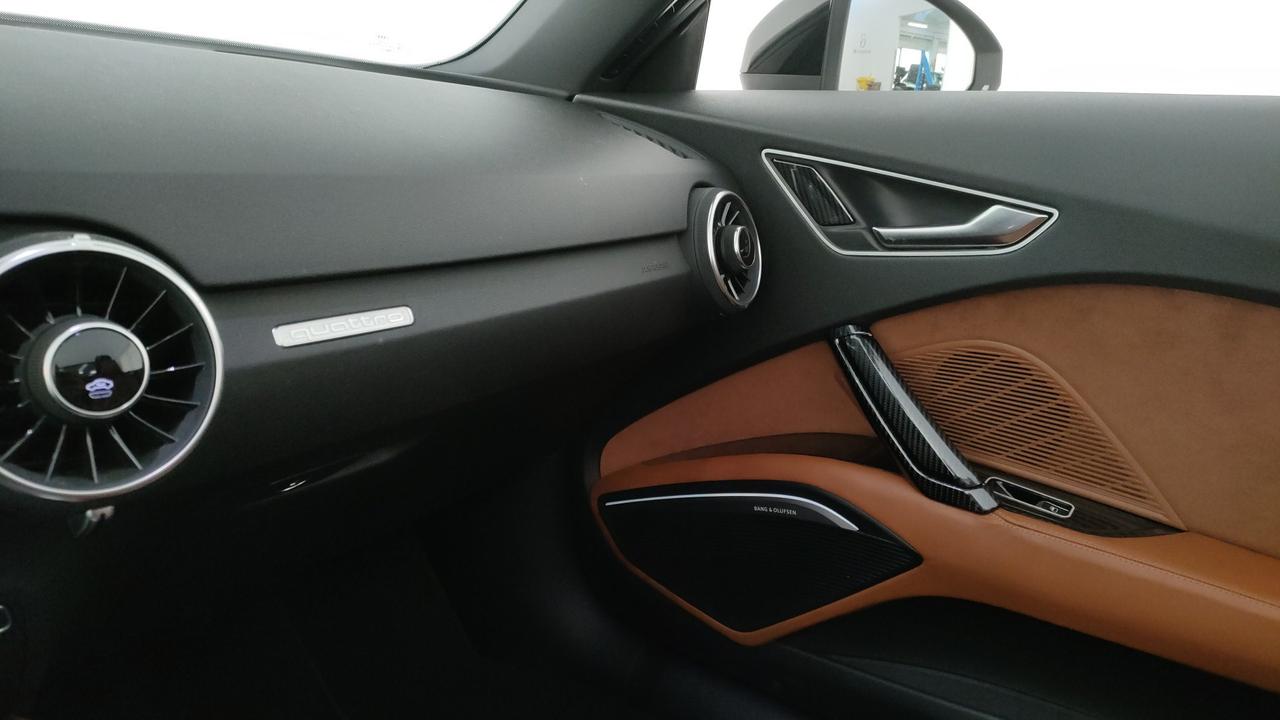 AUDI TT Roadster 2.0 tdi S line quattro s-tronic